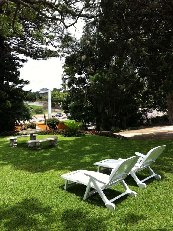 The Crescent Guesthouses - Bnb/Self Catering Durban Kültér fotó