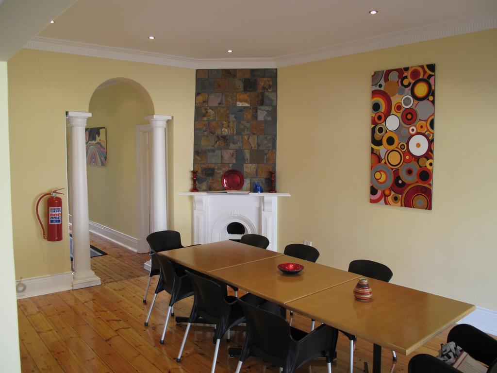 The Crescent Guesthouses - Bnb/Self Catering Durban Kültér fotó