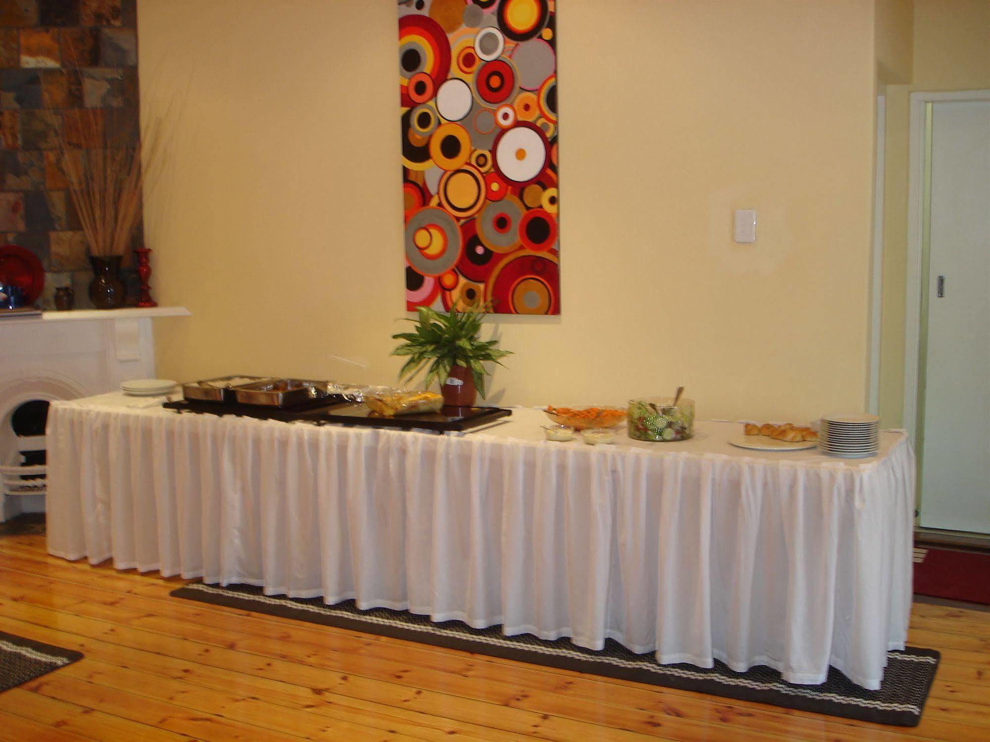 The Crescent Guesthouses - Bnb/Self Catering Durban Kültér fotó